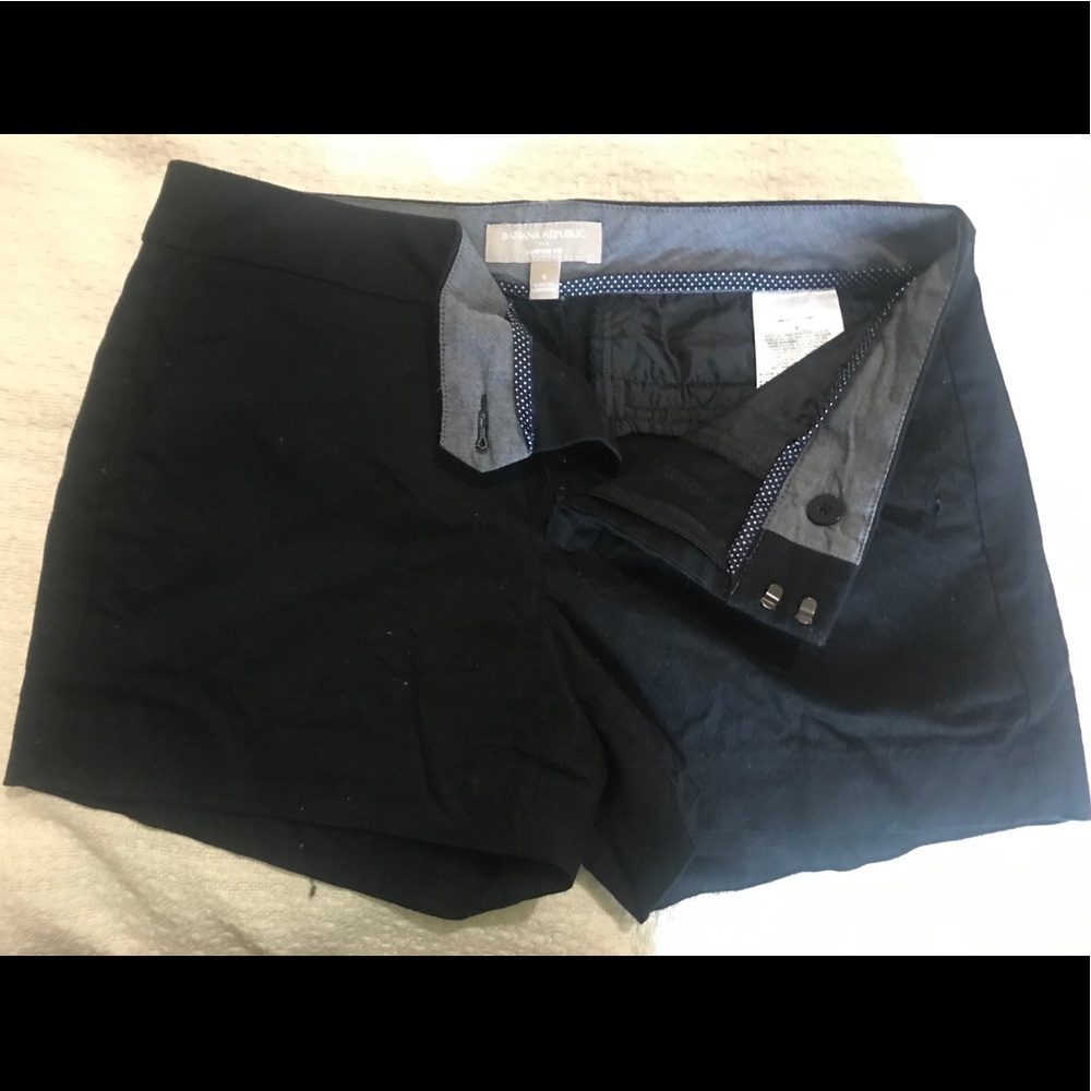 (Banana Republic) Black Shorts